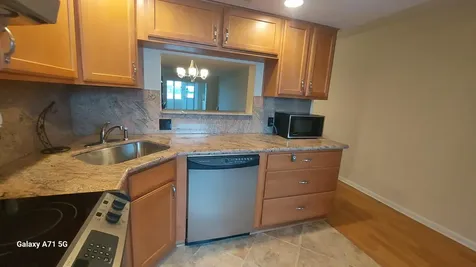 1032 Ainslie B Boca Raton FL 33434