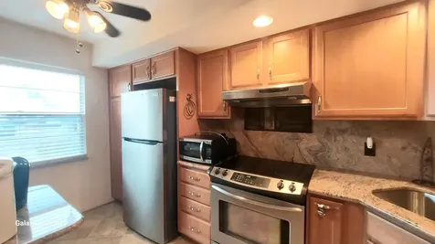 1032 Ainslie B Boca Raton FL 33434