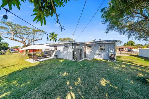 10730 Sw 151st Street Miami FL 33176
