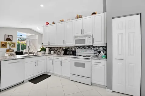 5050 Polly Park Lane Boynton Beach FL 33437