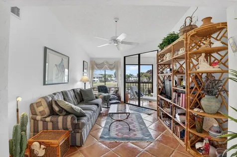 7320 Clunie Place Delray Beach FL 33446