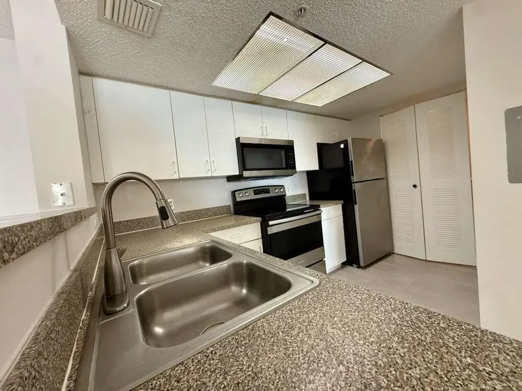 5035 Wiles Road Coconut Creek FL 33073