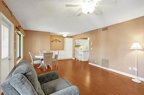 426 Pine Glen Lane Greenacres FL 33463