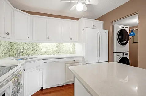 426 Pine Glen Lane Greenacres FL 33463