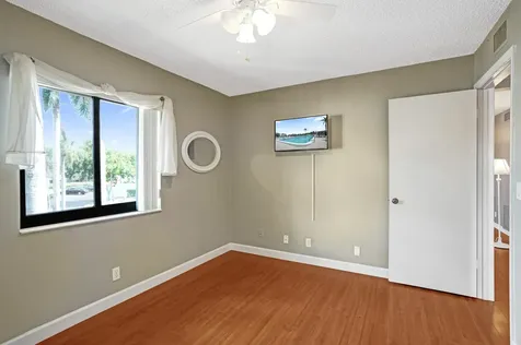 426 Pine Glen Lane Greenacres FL 33463