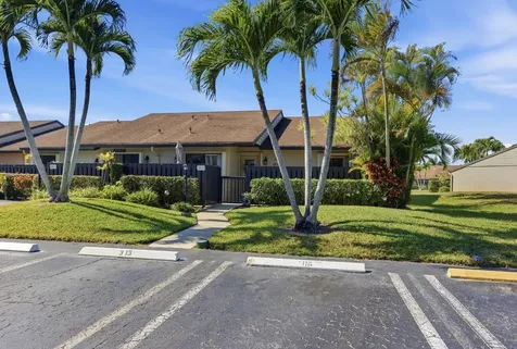 705 Sunny Pine Way Greenacres FL 33415