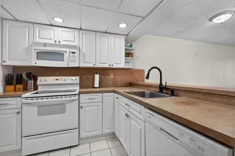 1340 E Golfview Drive Pembroke Pines FL 33026
