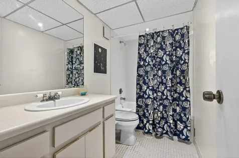 1340 E Golfview Drive Pembroke Pines FL 33026