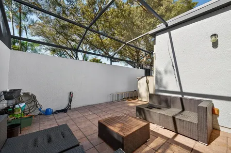 1340 E Golfview Drive Pembroke Pines FL 33026