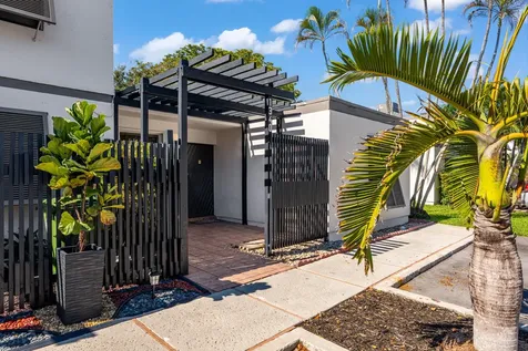 1340 E Golfview Drive Pembroke Pines FL 33026
