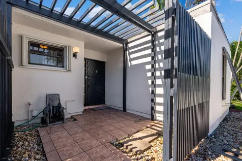 1340 E Golfview Drive Pembroke Pines FL 33026