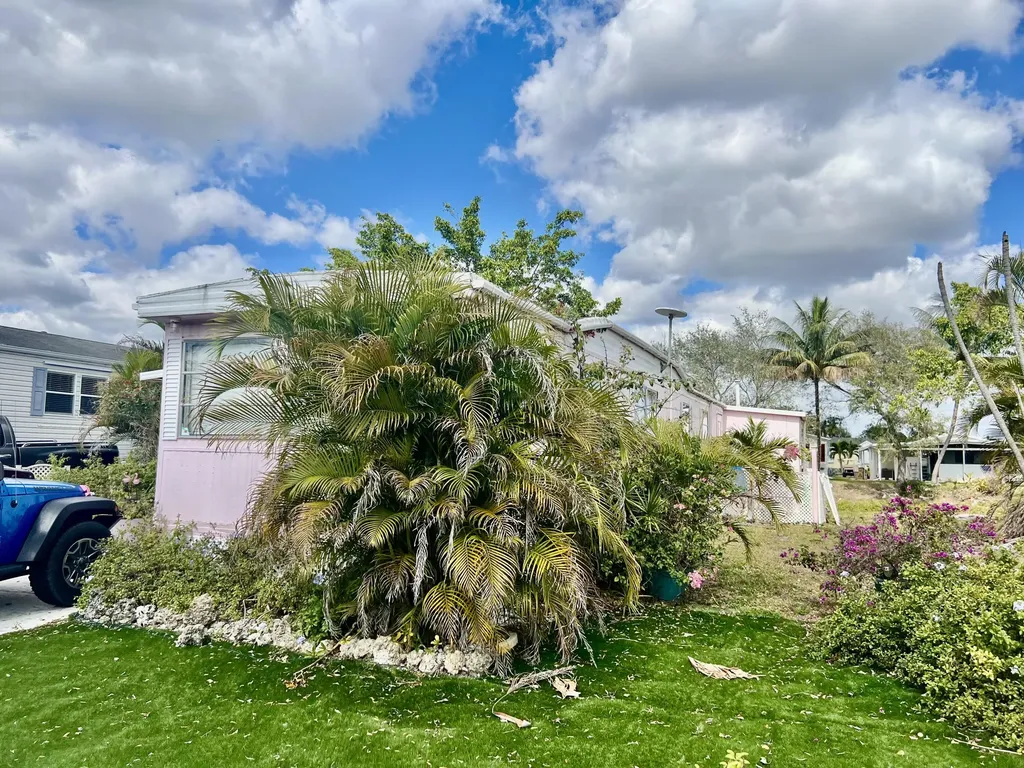 305 Nw 50th Court Pompano Beach FL 33064