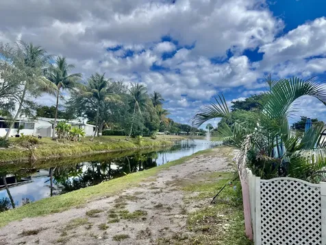 305 Nw 50th Court Pompano Beach FL 33064