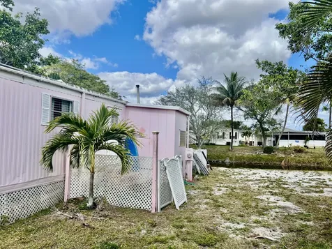 305 Nw 50th Court Pompano Beach FL 33064