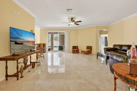 6871 Nw Hogate Circle Port Saint Lucie FL 34983