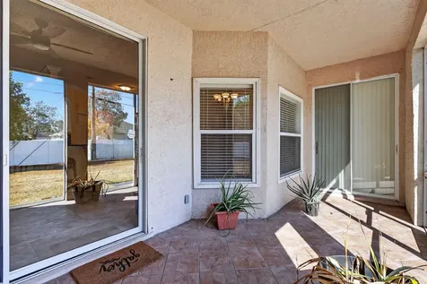 6871 Nw Hogate Circle Port Saint Lucie FL 34983