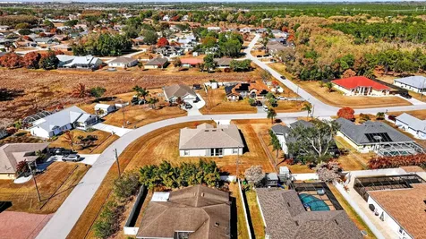 6871 Nw Hogate Circle Port Saint Lucie FL 34983
