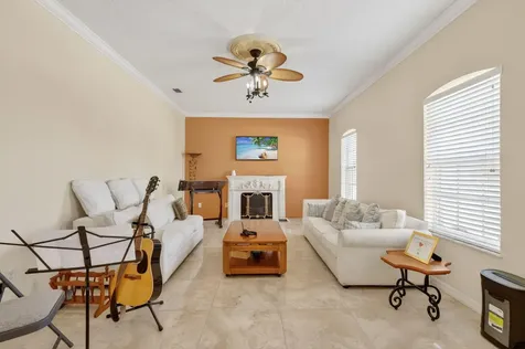 6871 Nw Hogate Circle Port Saint Lucie FL 34983
