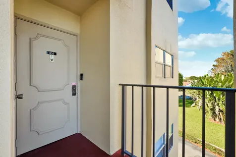 3590 Via Poinciana Lake Worth FL 33467