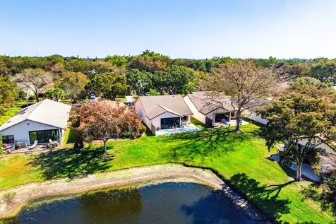 4799 Boxwood Circle Boynton Beach FL 33436