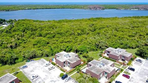 5888 SE Riverboat Drive Stuart FL 34997