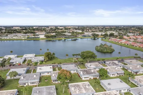 43 Waterford B Delray Beach FL 33446