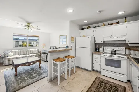 43 Waterford B Delray Beach FL 33446