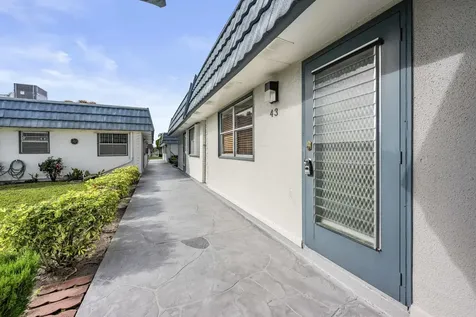 43 Waterford B Delray Beach FL 33446