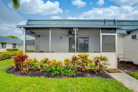 43 Waterford B Delray Beach FL 33446