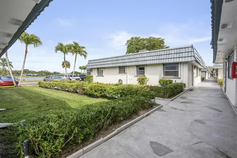 43 Waterford B Delray Beach FL 33446