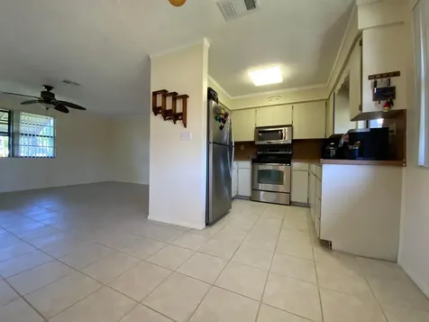 1095 Chobee Loop Okeechobee FL 34974