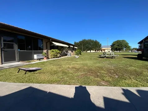 1095 Chobee Loop Okeechobee FL 34974