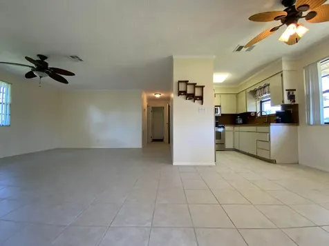 1095 Chobee Loop Okeechobee FL 34974