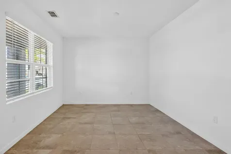 10493 Sw Toren Way Port Saint Lucie FL 34987