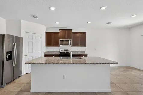 10493 Sw Toren Way Port Saint Lucie FL 34987