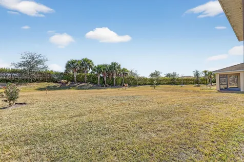 10493 Sw Toren Way Port Saint Lucie FL 34987