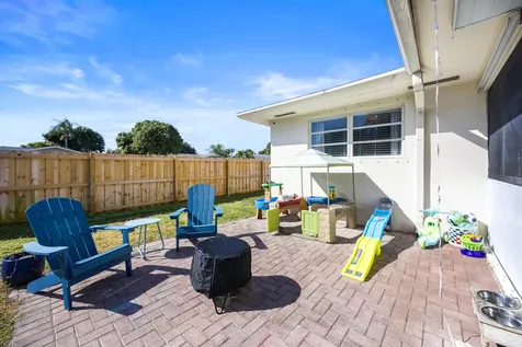 9676 Heather Circle Palm Beach Gardens FL 33410