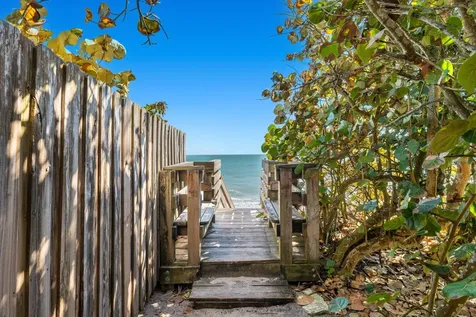 9556 Doubloon Drive Vero Beach FL 32963
