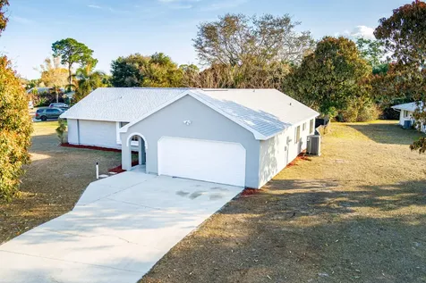 1522 Se Hearne Court Port Saint Lucie FL 34952