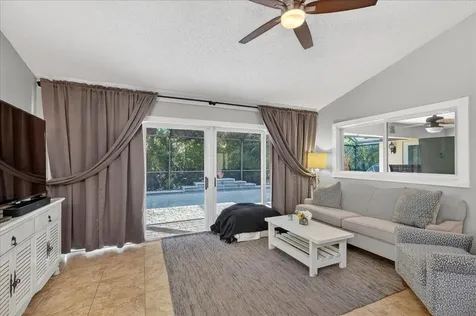 7312 Nw 45th Avenue Coconut Creek FL 33073