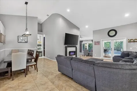 7312 Nw 45th Avenue Coconut Creek FL 33073