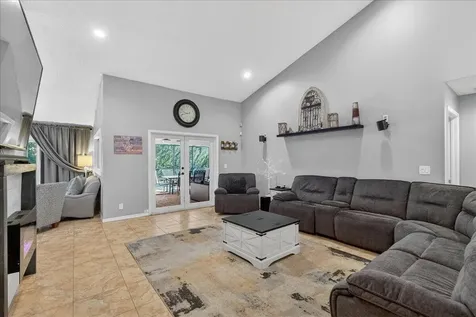 7312 Nw 45th Avenue Coconut Creek FL 33073