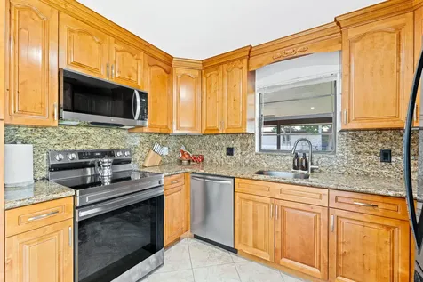 7811 Beechfern Circle Tamarac FL 33321