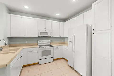 9819 Lago Drive Boynton Beach FL 33472
