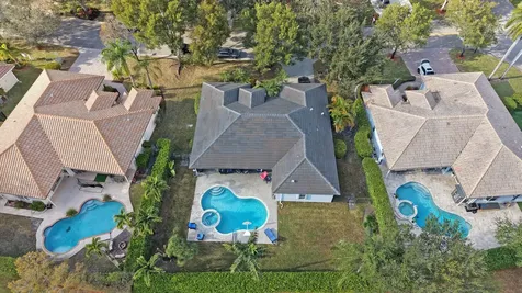 8512 Nw 45th Street Coral Springs FL 33065