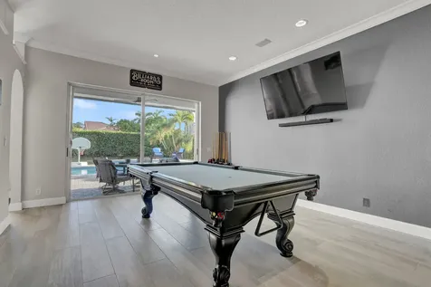 8512 Nw 45th Street Coral Springs FL 33065