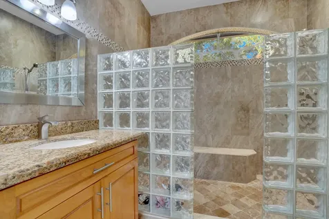 8512 Nw 45th Street Coral Springs FL 33065