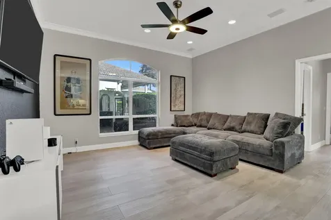 8512 Nw 45th Street Coral Springs FL 33065
