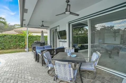 8512 Nw 45th Street Coral Springs FL 33065