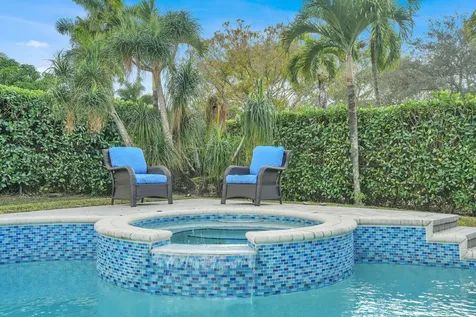 8512 Nw 45th Street Coral Springs FL 33065